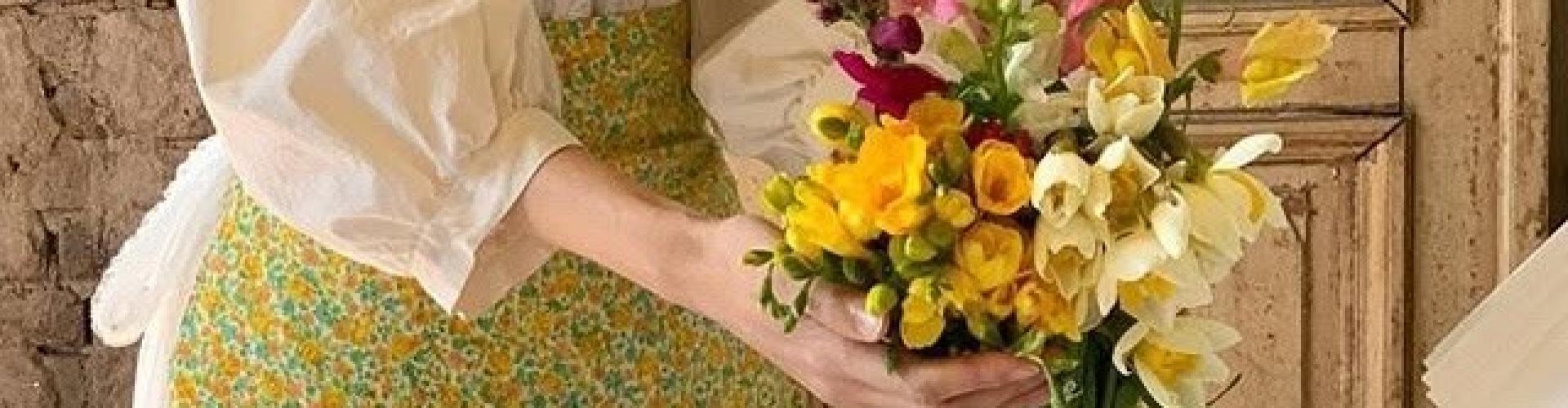 Lớp Học Cắm Hoa Chuyên Nghiệp