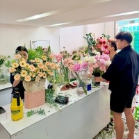 Lớp Học Chuyên Đề Hoa Cưới