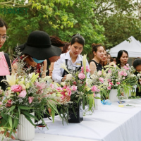 Lớp Học Chuyên Đề Hoa Cưới