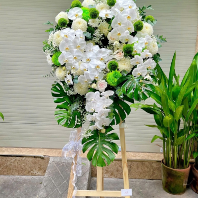 Kệ Hoa Tang Lễ Lan Hồ Điệp Trắng – Thành Kính Chia Buồn