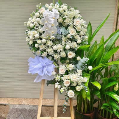 Kệ hoa tang tròn kính viếng