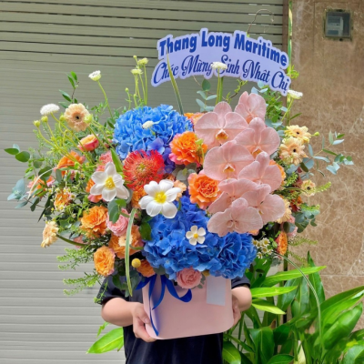 Hộp Hoa Sinh Nhật Rực Rỡ
