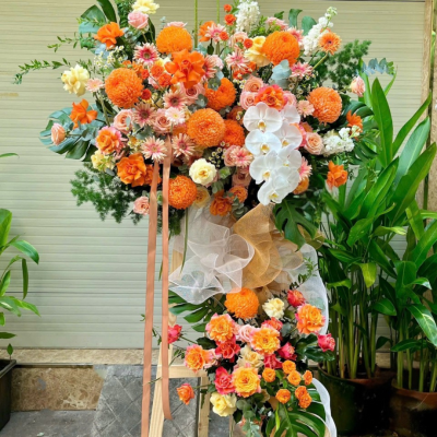 Kệ Hoa Chúc Mừng Rực Sắc Cam