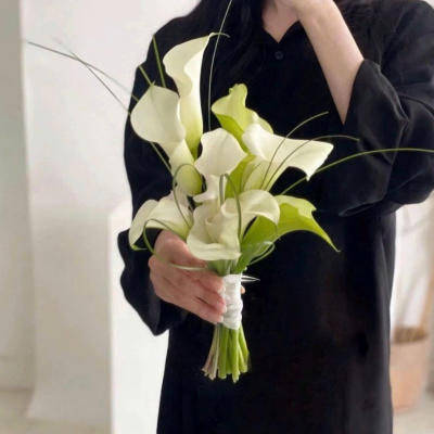 Bó hoa cưới Calla Lily Tinh Khôi