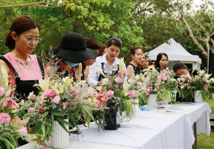 Lớp Học Chuyên Đề Hoa Cưới