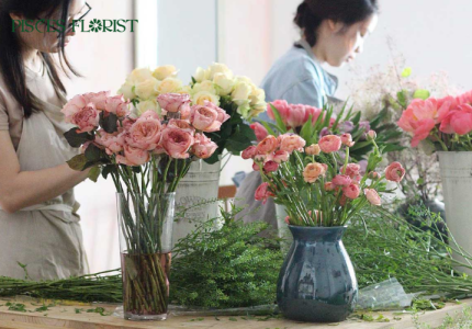 Lớp Học Cắm Hoa Chuyên Nghiệp