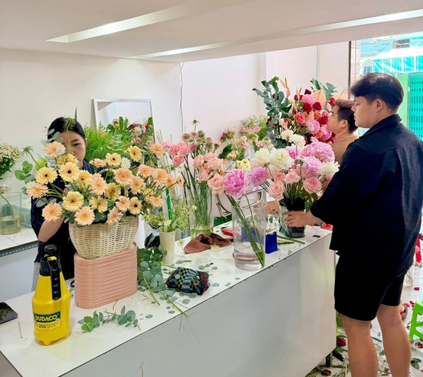 Lớp Học Chuyên Đề Hoa Cưới