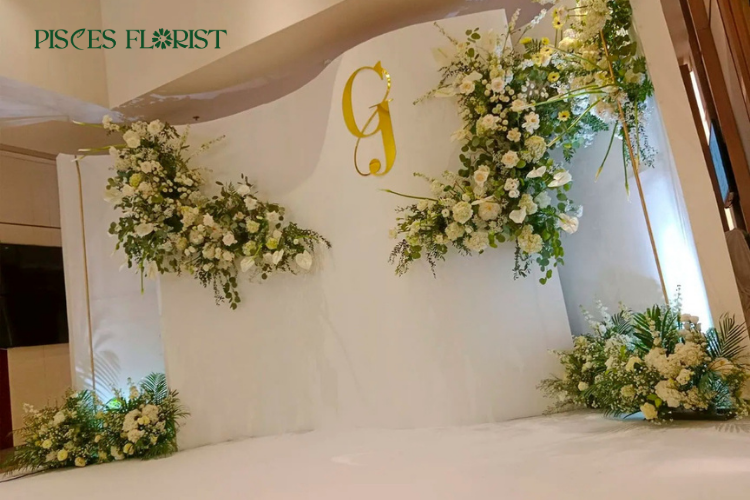 trang trí sự kiện phong cách Elegant White
